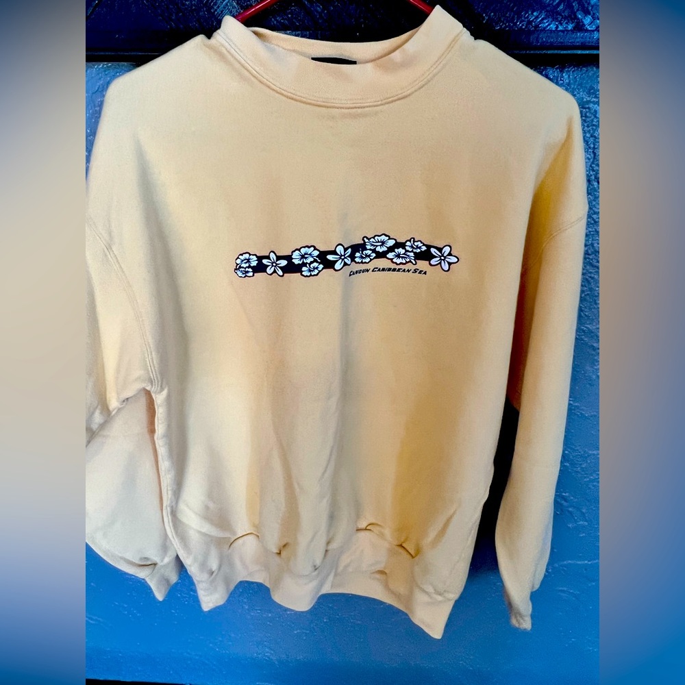 Lebest women’s sweater size large